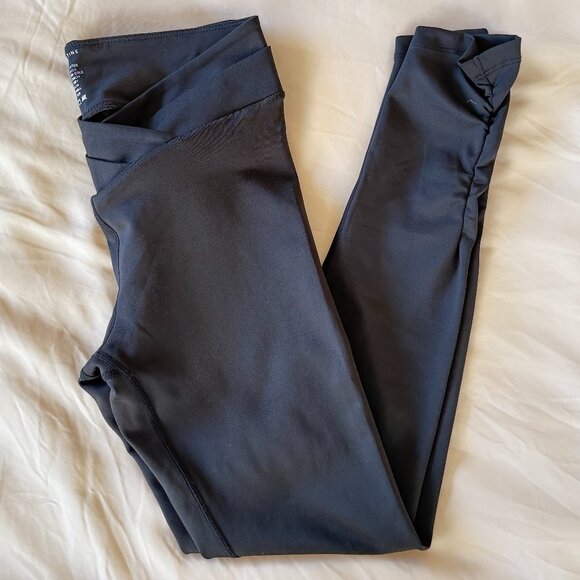 Celestine V Waist Black Shiny Leggings - Picture 3 of 7